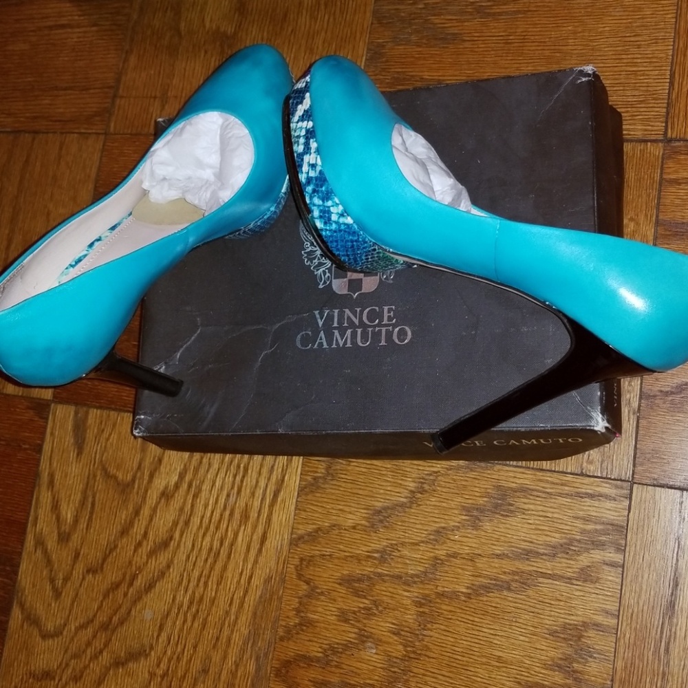 Vince Camuto Heels - Picture 6 of 6